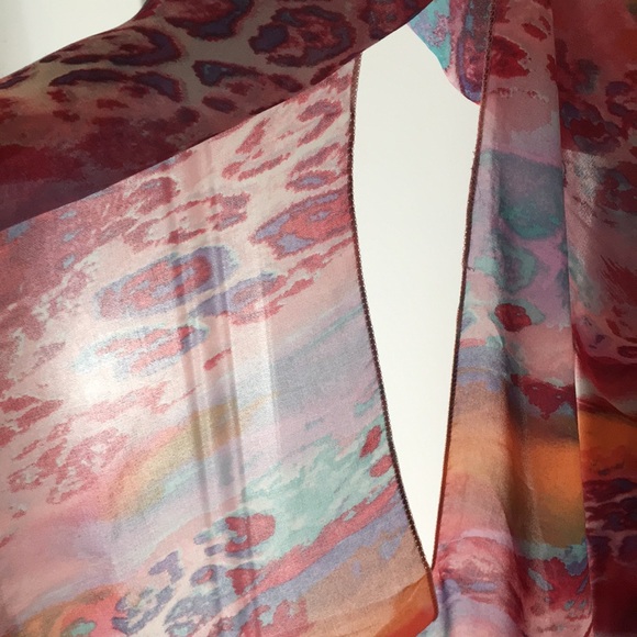 Open front lightweight scarf type material vest with painted animal print - Picture 3 of 7